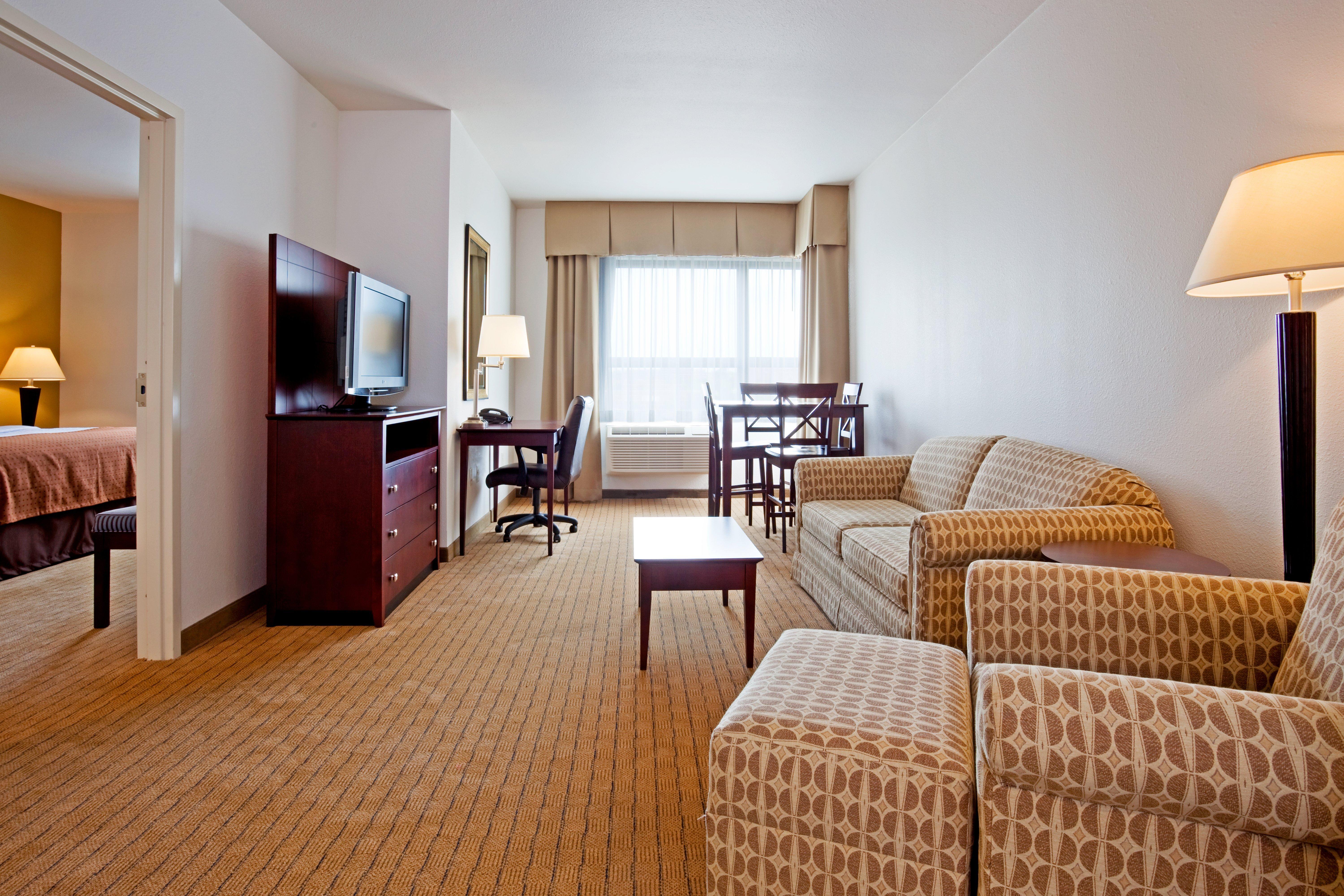 Holiday Inn Madison At The American Center By Ihg Extérieur photo