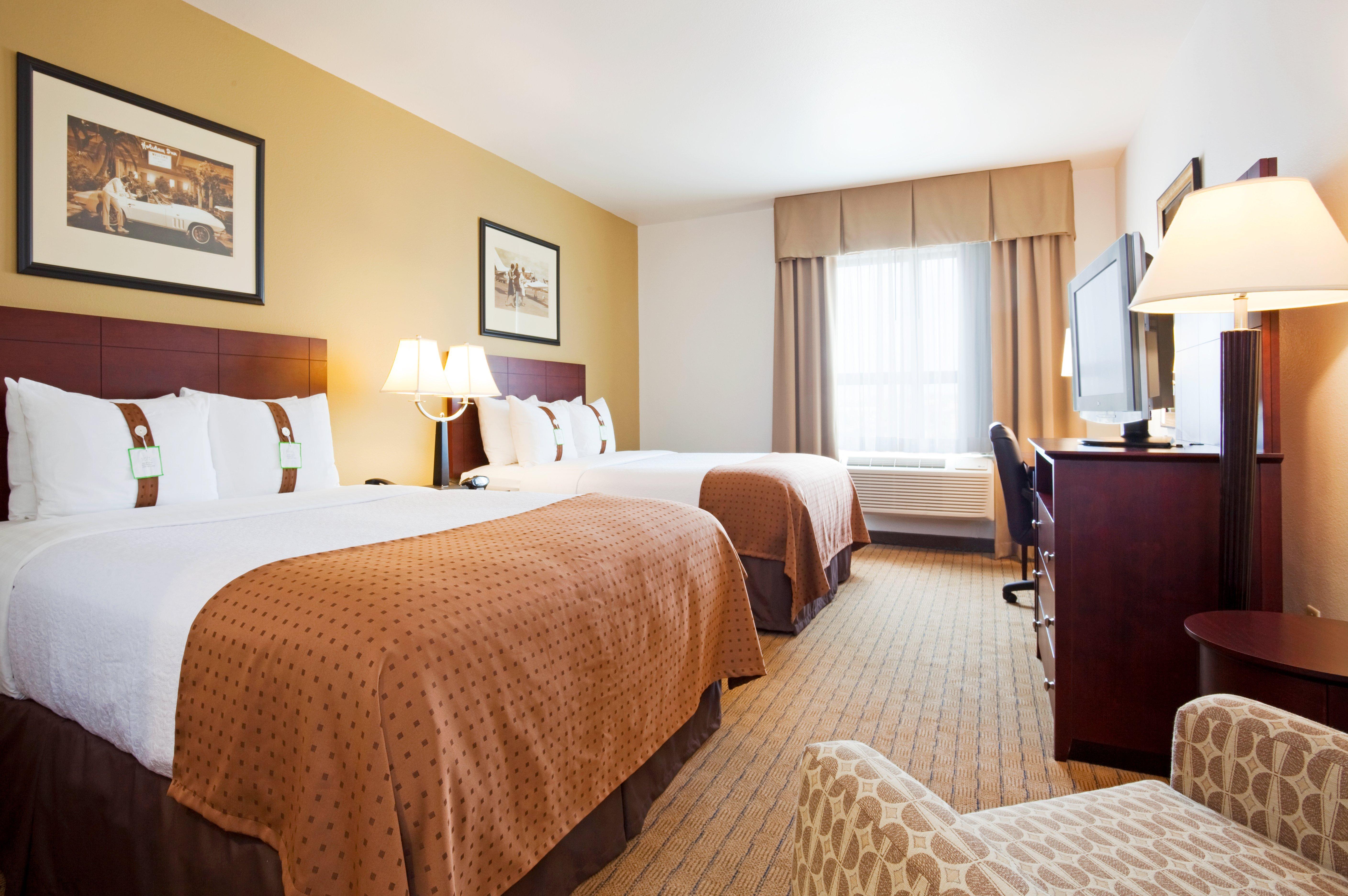 Holiday Inn Madison At The American Center By Ihg Extérieur photo