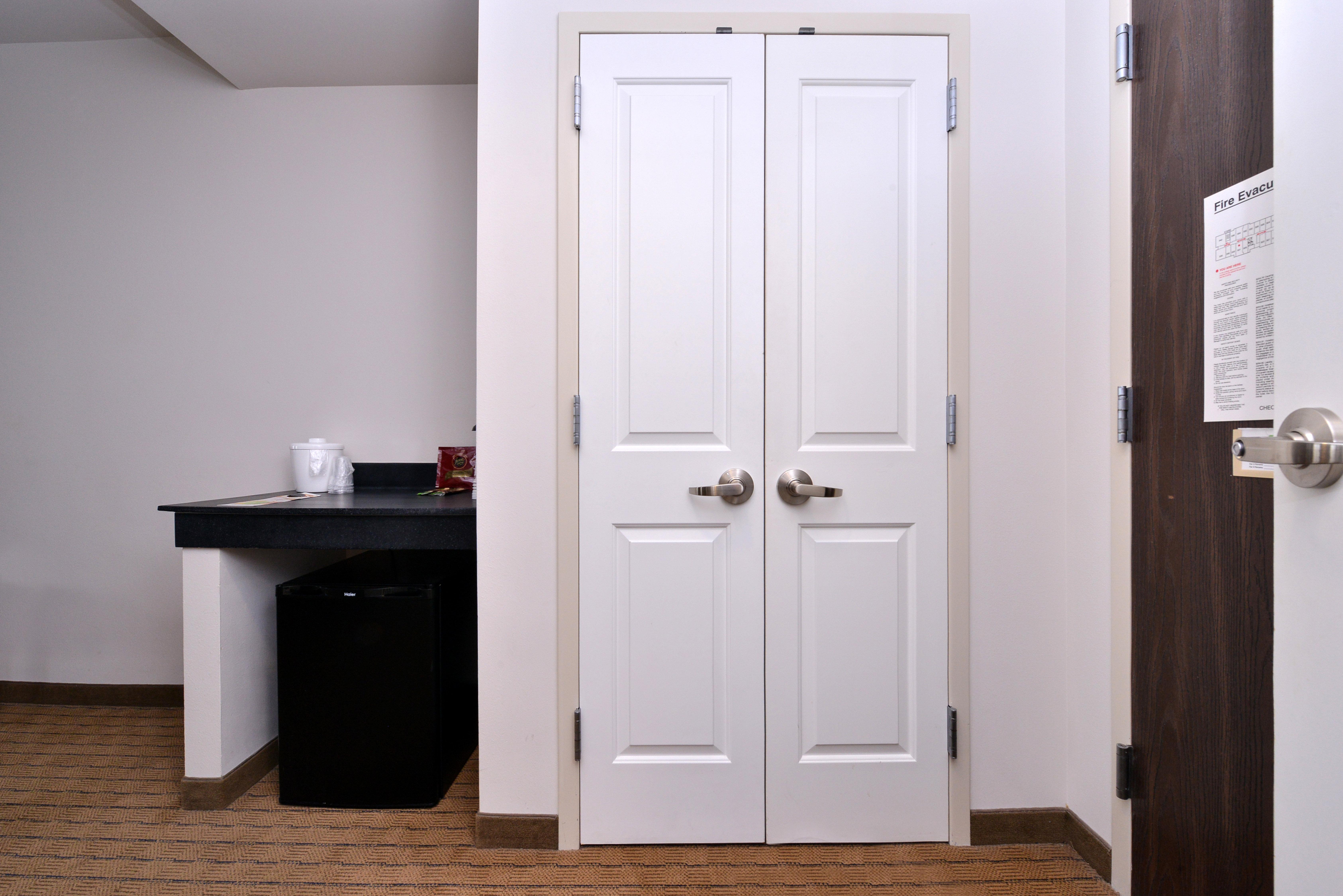 Holiday Inn Madison At The American Center By Ihg Extérieur photo